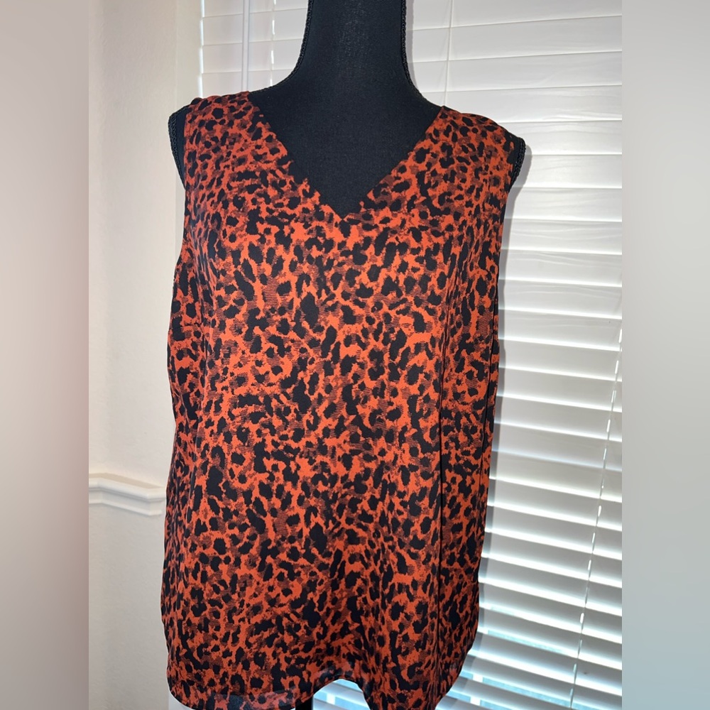 Nine West sleeveless blouse. Size Medium